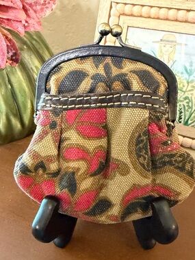 Lucky Brand  Floral Canvas Kiss-Lock Coin Purse - Pink & Tan